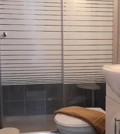 New Era 120 Menigos Appartement